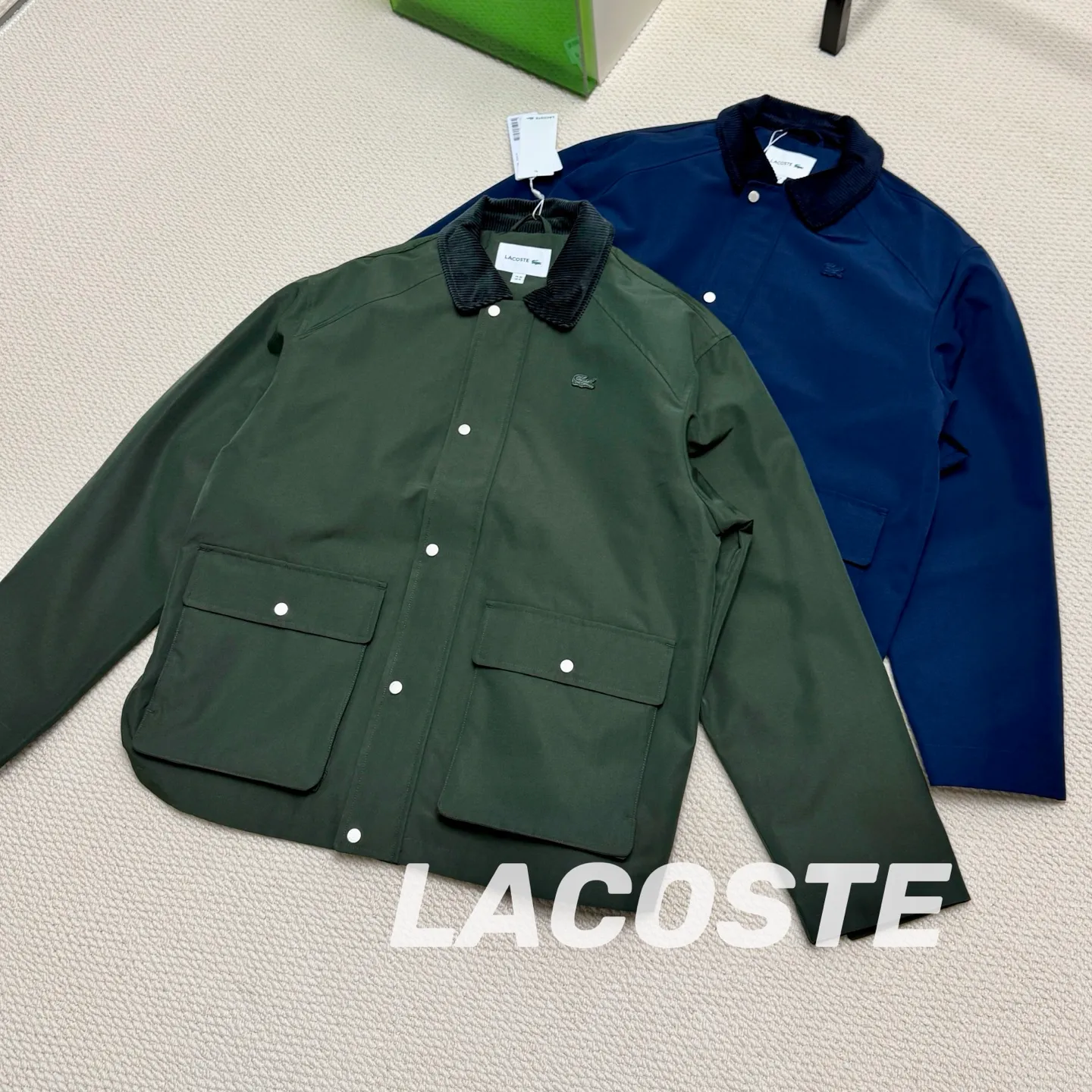 【 Same Style】LACOSTE New Arrival |BH 2544 1600+ Retro ！ ， ！ ！ ， ， ， ！ logo ！ ！ ！ ， ！ ， ， ！ ：Navy Blue Green Size：46，48，50，52 46 116， 65， 49， 58 48 120， 67， 50， 59 50 124， 69， 51， 60 52 130， 71， 53， 62 Size 120 140 46 140 160 48 160 180 50 180 200 52